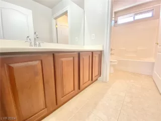 Photo #6: 2565336 Listing 