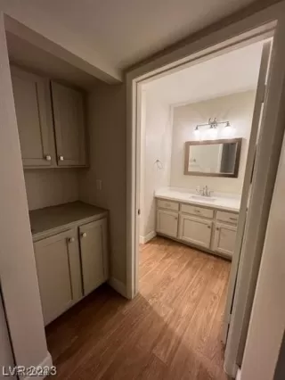 Photo #5: 2565344 Listing 