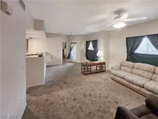 Photo #2: 2565353 Listing