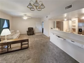 Photo #3: 2565353 Listing