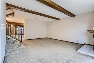 Photo #1: 2565373 Listing