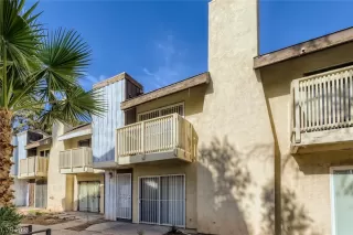 Photo #2: 2565373 Listing