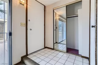 Photo #4: 2565373 Listing