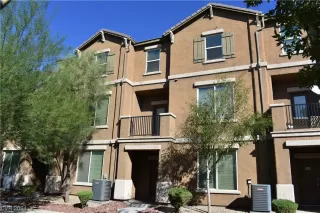 Photo #3: 2565375 Listing