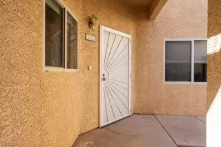 Photo #2: 2565377 Listing