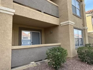 Photo #4: 2565409 Listing