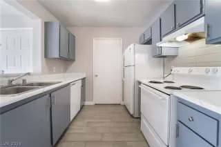 Photo #2: 2565435 Listing 