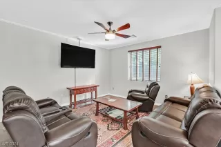 Photo #5: 2565444 Listing