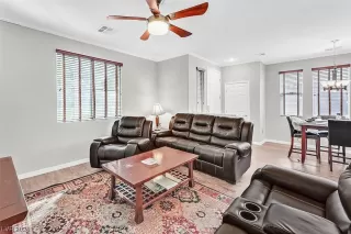 Photo #6: 2565444 Listing