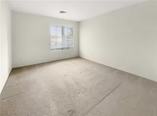 Photo #4: 2565455 Listing