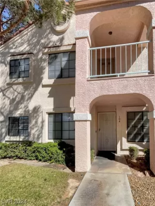 Photo #5: 2565455 Listing