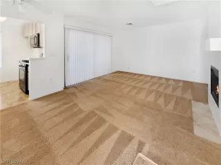 Photo #6: 2565455 Listing