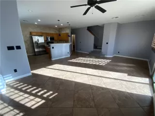 Photo #3: 2565458 Listing 