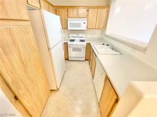 Photo #3: 2565478 Listing 