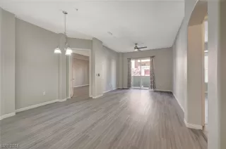 Photo #6: 2565483 Listing