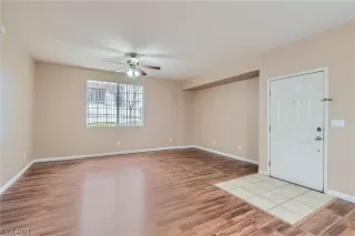 Photo #3: 2565494 Listing