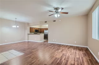 Photo #5: 2565494 Listing