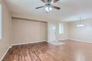 Photo #6: 2565494 Listing