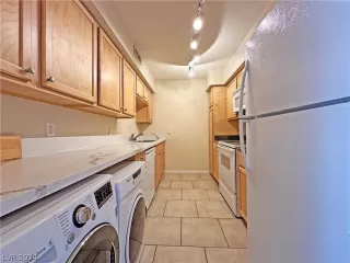 Photo #4: 2565495 Listing 