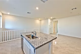 Photo #5: 2565522 Listing 