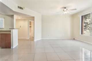 Photo #2: 2565524 Listing 