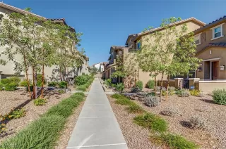 Photo #4: 2565546 Listing 