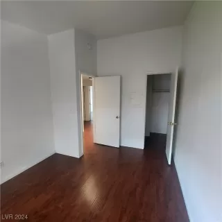 Photo #6: 2565561 Listing 