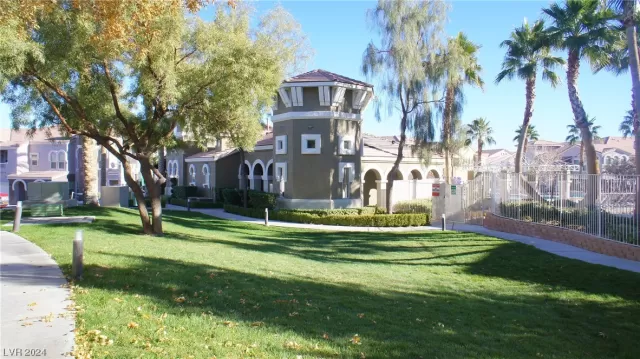 MLS: 2565572 Condo For Sale