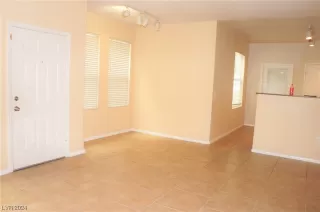 Photo #4: 2565572 Listing