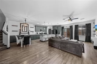 Photo #3: 2565587 Listing 