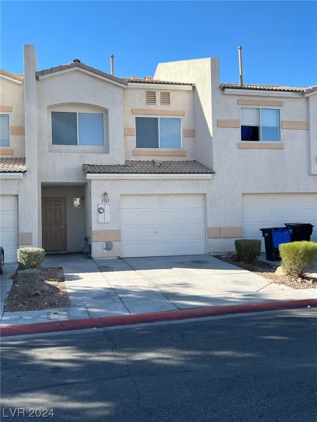 MLS: 2565616 Condo For Sale