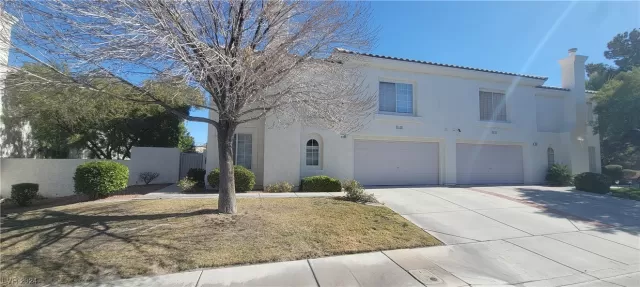 MLS: 2565620 Condo For Sale