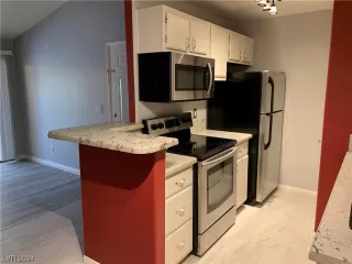 Photo #6: 2565669 Listing 