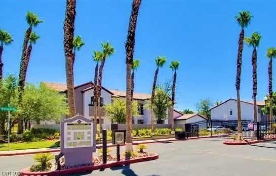 MLS: 2565681 Condo For Sale