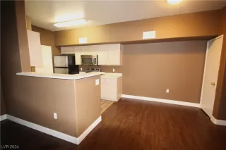 Photo #6: 2565681 Listing 