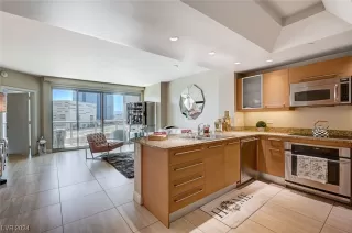 Photo #1: 2565689 Listing