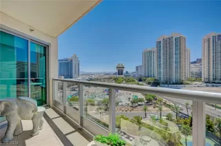 Photo #2: 2565689 Listing