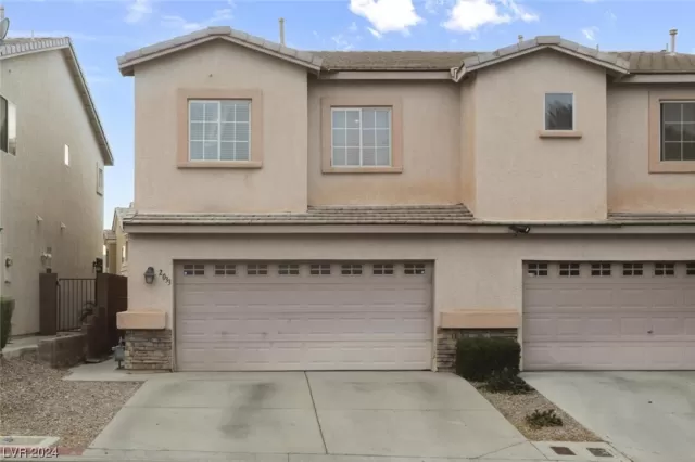 MLS: 2565721 Condo For Sale