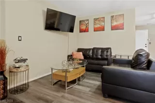 Photo #1: 2565721 Listing 