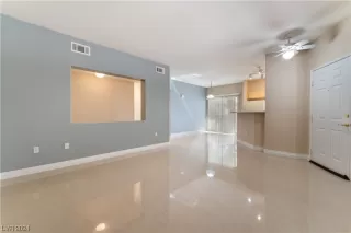 Photo #4: 2565722 Listing