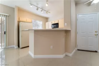 Photo #6: 2565722 Listing