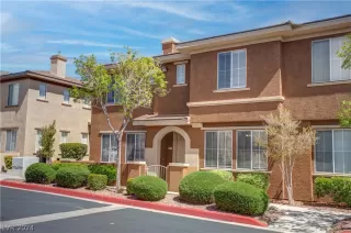 Photo #3: 2565743 Listing