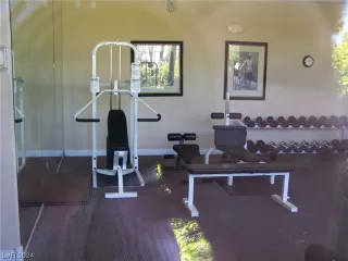 Photo #5: 2565747 Listing 