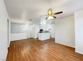 Photo #2: 2565759 Listing