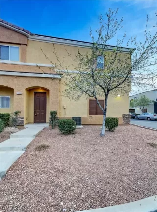 Photo #6: 2565759 Listing