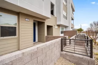 Photo #3: 2565764 Listing 