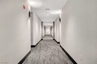 Photo #3: 2565766 Listing