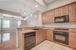 Photo #6: 2565766 Listing