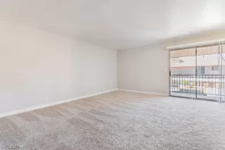 Photo #2: 2565769 Listing