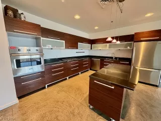 Photo #2: 2565776 Listing 